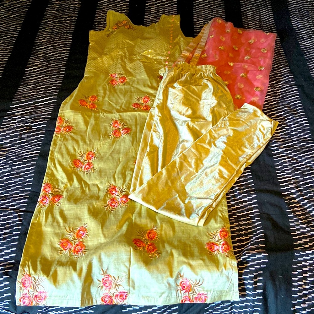 Saree